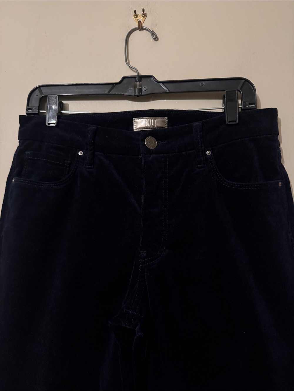 NWOT- KUT from the Kloth Meg Corduroy High-Rise Wide Leg, Navy, size 6 - Picture 6 of 12